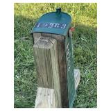 METAL MAIL BOX ON 4x4 POST USED