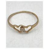 10K GOLD RING W/ HEARTS