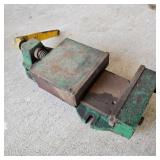 Green & Yellow Milling Machine Vise