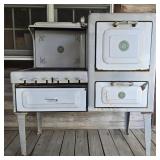 Antique Banquet Enamel Kitchen Stove