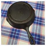 #5 SK D Cast Iron 8' Skillet