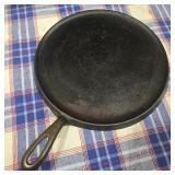 Griswold #10 Cast Iron Griddle 610