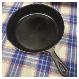 Cast Iron '8W' 10 1/2' Skillet