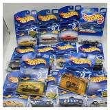 14- NOS 2000 2001 MATTEL HOT WHEELS CARS