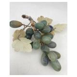 VINTAGE CHINESE JADE GRAPE CLUSTER