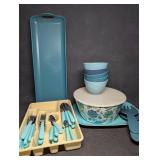 Plastic & Melamine Bowls, Stainless & Turquoise