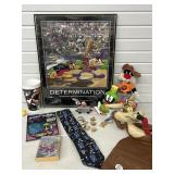 Looney Tunes Poster, Necktie , Remote Holder