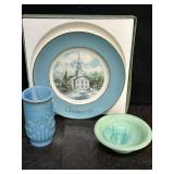 VINTAGE AVON CHRISTMAS PLATE 1974, BRISTOL BLUE