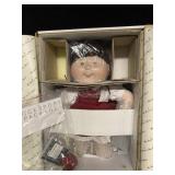 NIB CABBAGE PATCH KIDS JENNIFER SUE A PORCELAIN