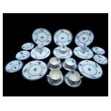 Vintage Spode Gloucester Blue Plates,Bowls, Cups