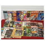 70ï¿½s Pro Football & College Magazines , Joe