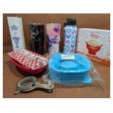 Silicone Popcorn Poppers, Umbrella Napkin Holder,