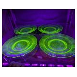 4 Vintage Uranium Vaseline Glass 7" Salad Plates