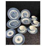 18 PCS. CURRIER & IVES DINNERWARE 4 PLATES, BOWLS
