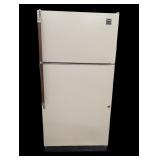 Whirlpool Model ET20DK Refrigerator, Gets Cold