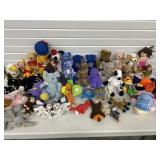 STUFFED ANIMALS & CHARACTERS WINNIE THE POOH,