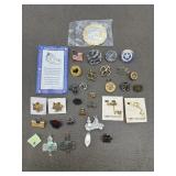 Souvenir & Award Lapel Pins & Pendants