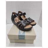 Clarks Womens Sandals Sz 6M