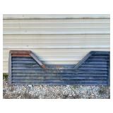 VENTED PICK-UP TRUCK TAIL GATE FITH-WHEEL TAIL