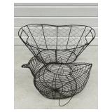 WIRE CHICKEN BASKET & CHICKEN WIRE BASKET