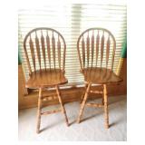 2 Oak Barstools Swiveling Excellent Condition