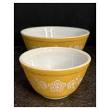PAIR VINTAGE PYREX YELLOW BUTTERFLY GOLD MIXING