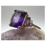 14KP Gold & Amethyst Ring 3.49g