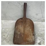 Vintage Shovel Head for Repurpose