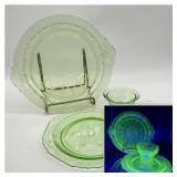 4 Pcs. Uranium Glass Anchor Hocking Cameo