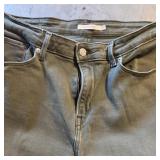 Ladies Gloria Vanderbilt Jeans Size 10 Inseam