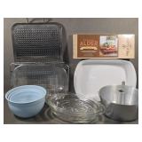 Lot of Kitchen Pans, Strainer, Mixing Bowls++
