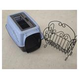 Small Pet Taxi & Wire Magazine Rack