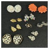 Vintage Clip Earrings : Rhinestones +
