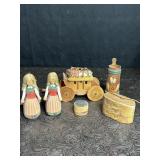 VINTAGE MINIATURE WOOD STAGECOACH, CHURN, DOLLS &