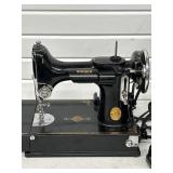 SINGER 221-1 FEATHERWEIGHT SCHOOL BELL SEWING