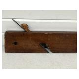 ANTIQUE WOODEN MOULDING OR GROOVING PLANE