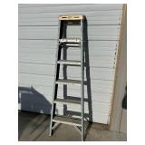 6 FT. FIBERGLASS WERNER LADDER