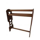 Wooden Quilt Rack with Heart Theme
