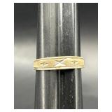 10K. GOLD MENï¿½S RING 2.5 GRAMS