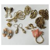 Vintage Costume Jewelry Lot. Gold Tone Earrings,