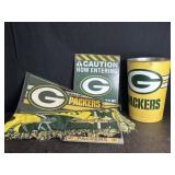 GREEN BAY PACKERS MEMORABILIA THROW, PENNANT,