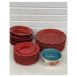 PIONEER WOMAN DINNERWARE 21 PCS. RED