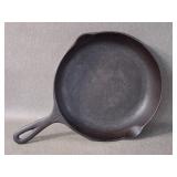 Vntg Unmarked Cast Iron Skillet