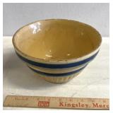 Stoneware bowl 8.25 inches wide