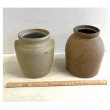 Stoneware pots with chips