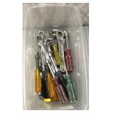 Wrenches/sockets/drivers