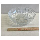 Unique swirl pattern bowl