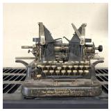 Antique the Oliver typewriter