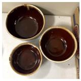 McCoy pottery bowls, 7028/7027/7026