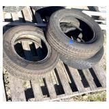 tires (1)205/70R15-(2)215/65R16